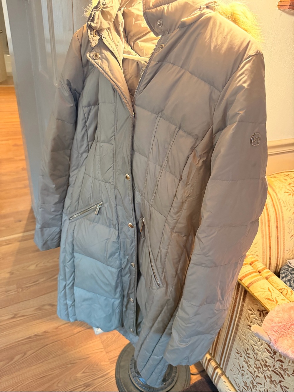 Michael Kors puffer coat in a grey color with hood size Medium